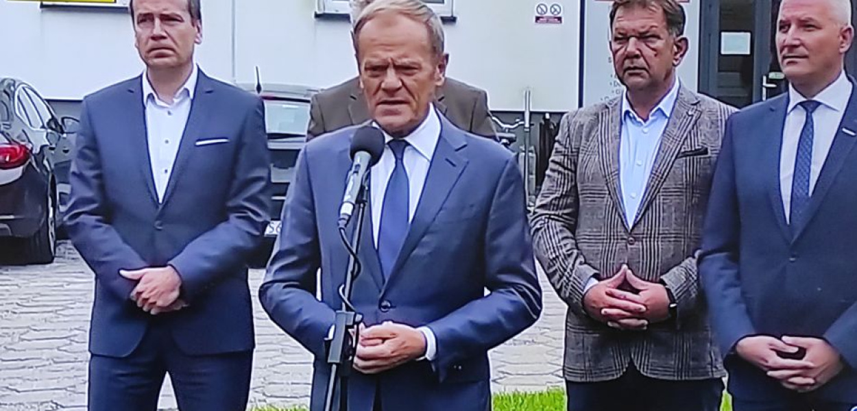 Konferencja prasowa przed SP ZOZ w Białobrzegach