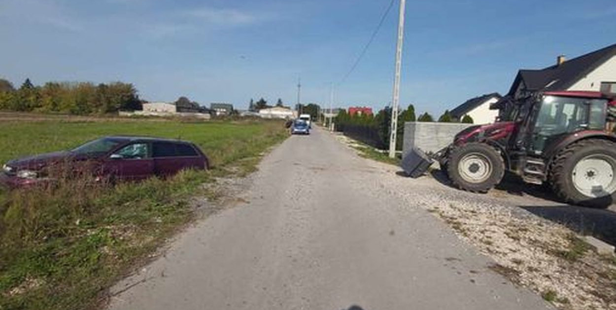 Ciągnik wjechał w audi. 1,5-roczne dziecko w szpitalu