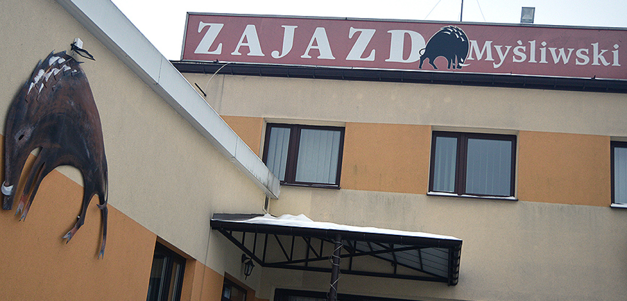 Zajazd Myśliwski "Dzik" przy ul. Krakowskiej 82 w Białobrzegach (fot. Bialobrzegi24.net)