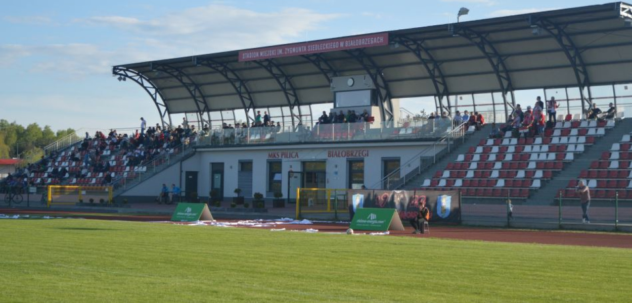 Stadion im. Zygmunta Siedleckiego w Białobrzegach (fot. Bialobrzegi24.net)