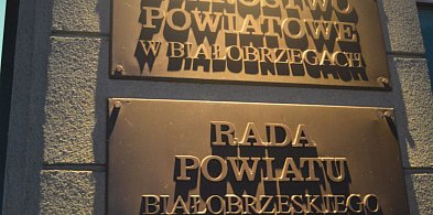 Urzędnik Starostwa Powiatowego w Białobrzegach trafił do aresztu-1755