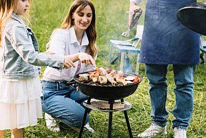 Czy 2 maja to dzień wolny od pracy? Jak działają sklepy i urzędy?-7106