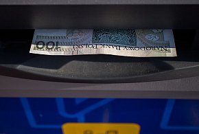 Nowy cennik usług bankowych. Klienci zapłacą więcej już od listopada-7761
