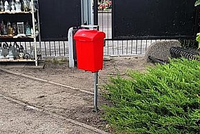 Widzisz taki pojemnik na cmentarzu. Oto, do czego służy-8200