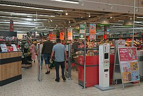 Pracownicy popularnej sieci mają dość. W południe zatrzymają pracę-8512