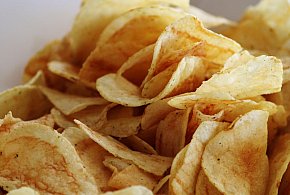 Podatek tłuszczowy uderzy w przekąski? Posłowie pokazują projekt-8517