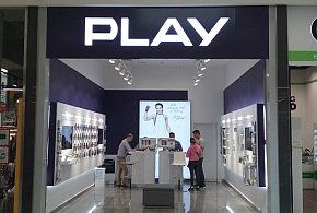 Potężna kara dla Play. Sieć ma zwrócić klientom pobrane środki-8520