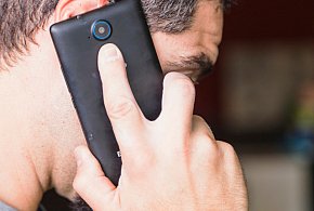 Z Polski znika kultowa sieć komórkowa. Co dalej z numerami?