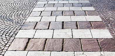 Jak prawidłowo przygotować podbudowę pod przydomowy podjazd?