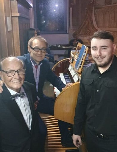 „Historia Muzyką Pisana”. Krystian i Wiesław Ochman wystąpią w Stromcu