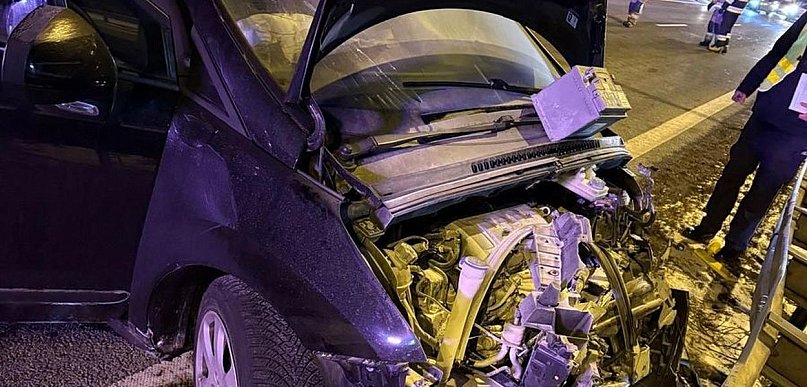 Policjanci wyjaśniają okoliczności poważnego wypadku na S7