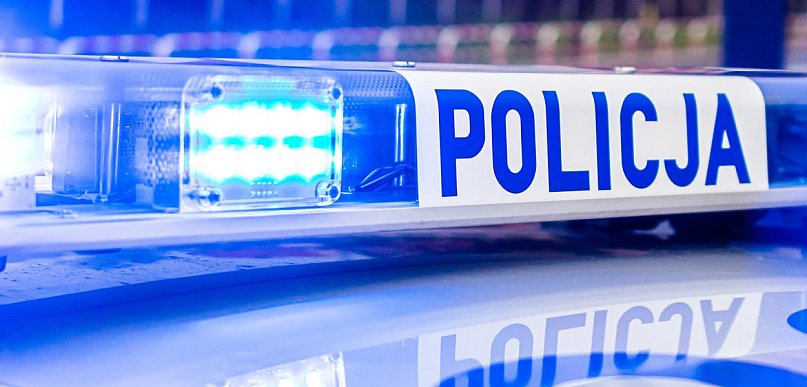 Pościg za kierowcą forda. Miał zakaz, doprowadził do kolizji z audi