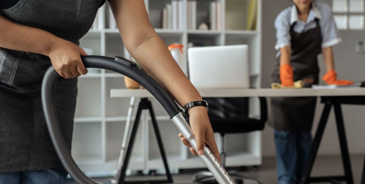 Jakie błędy popełniają firmy przy wyborze usług sprzątania w Warszawie?