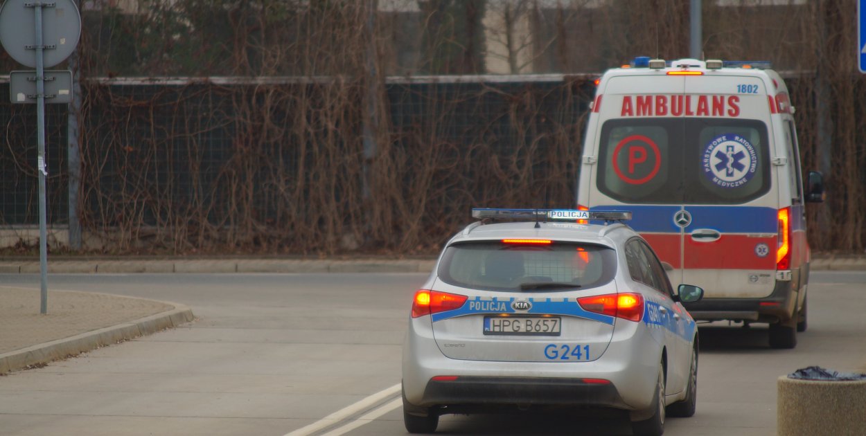 Kierowała volvo pod wpływem alkoholu. Policjanci musieli wezwać karetkę pogotowia